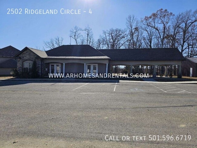 Building Photo - 2502 Ridgeland Cir