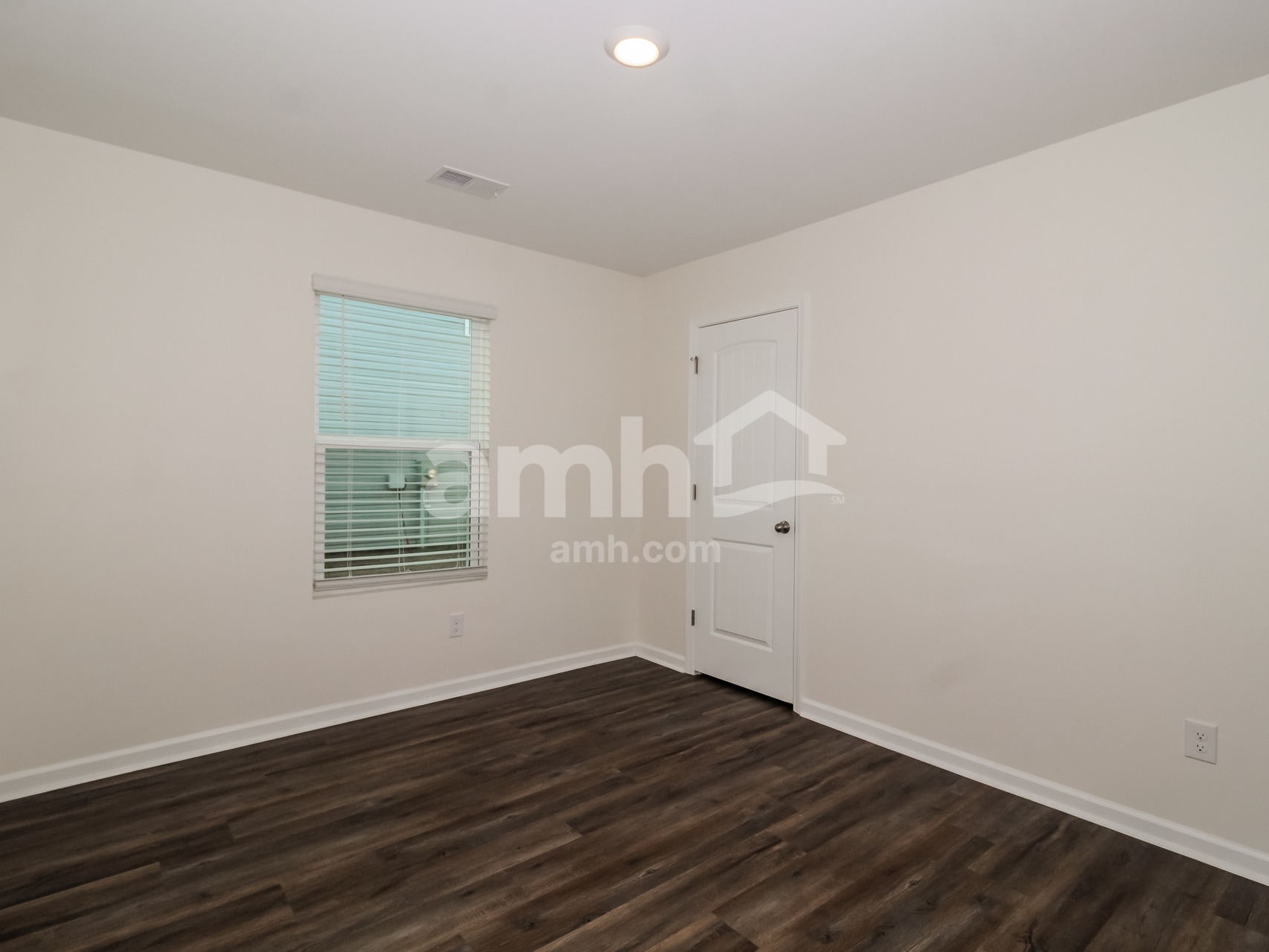 Building Photo - 1208 Dogwood Neck Dr