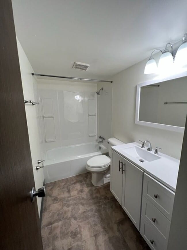 Interior Photo - Maple Ridge Apartments