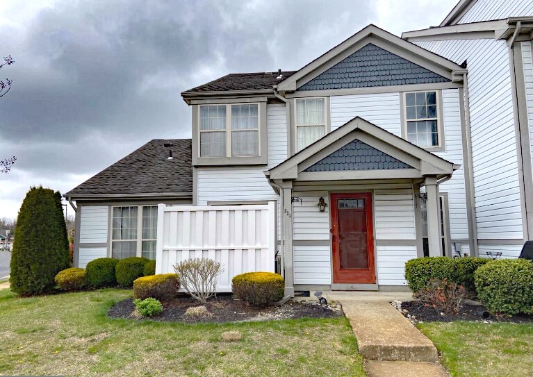 Building Photo - 321 Steeplechase Ct