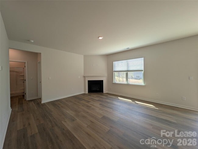 Building Photo - 3433 Austin Duncan Dr