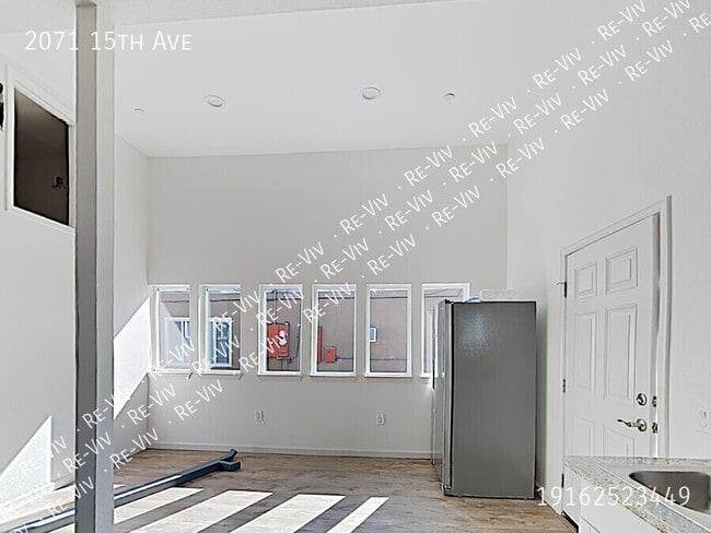 Building Photo - 2071 15th Ave