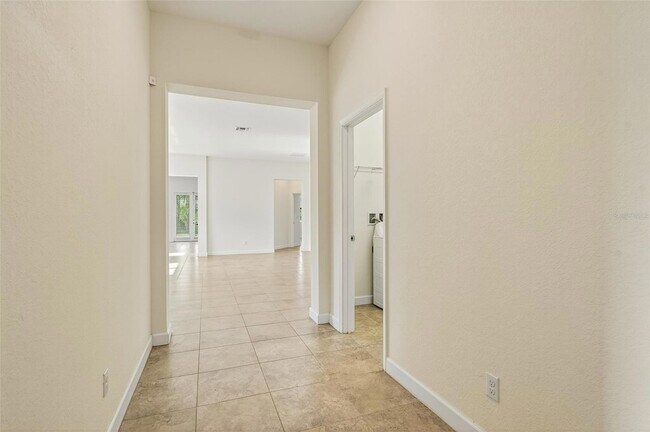 Building Photo - 1769 Berkshire Cir SW