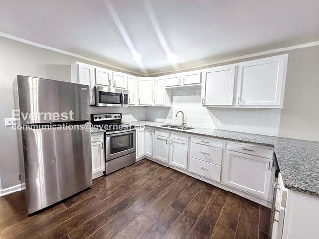 Building Photo - 8234 4th Ave S