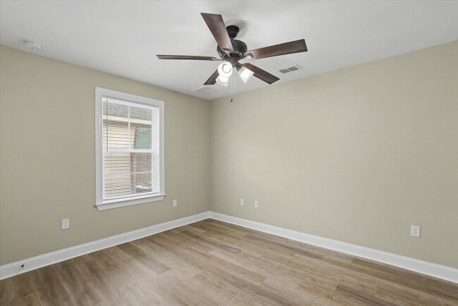 Building Photo - 28 Sudai St