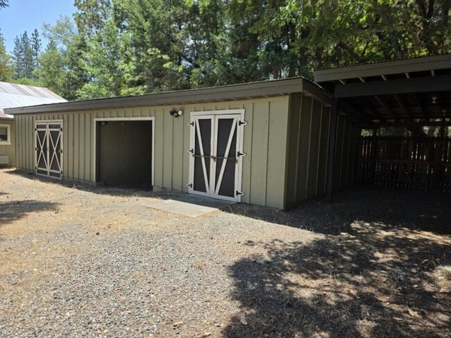 Building Photo - 444 Sheraton Dr