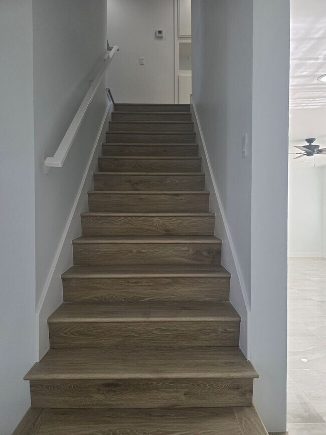 Building Photo - Fully Remodeled 4-Bedroom, 3-Bath Rental H...