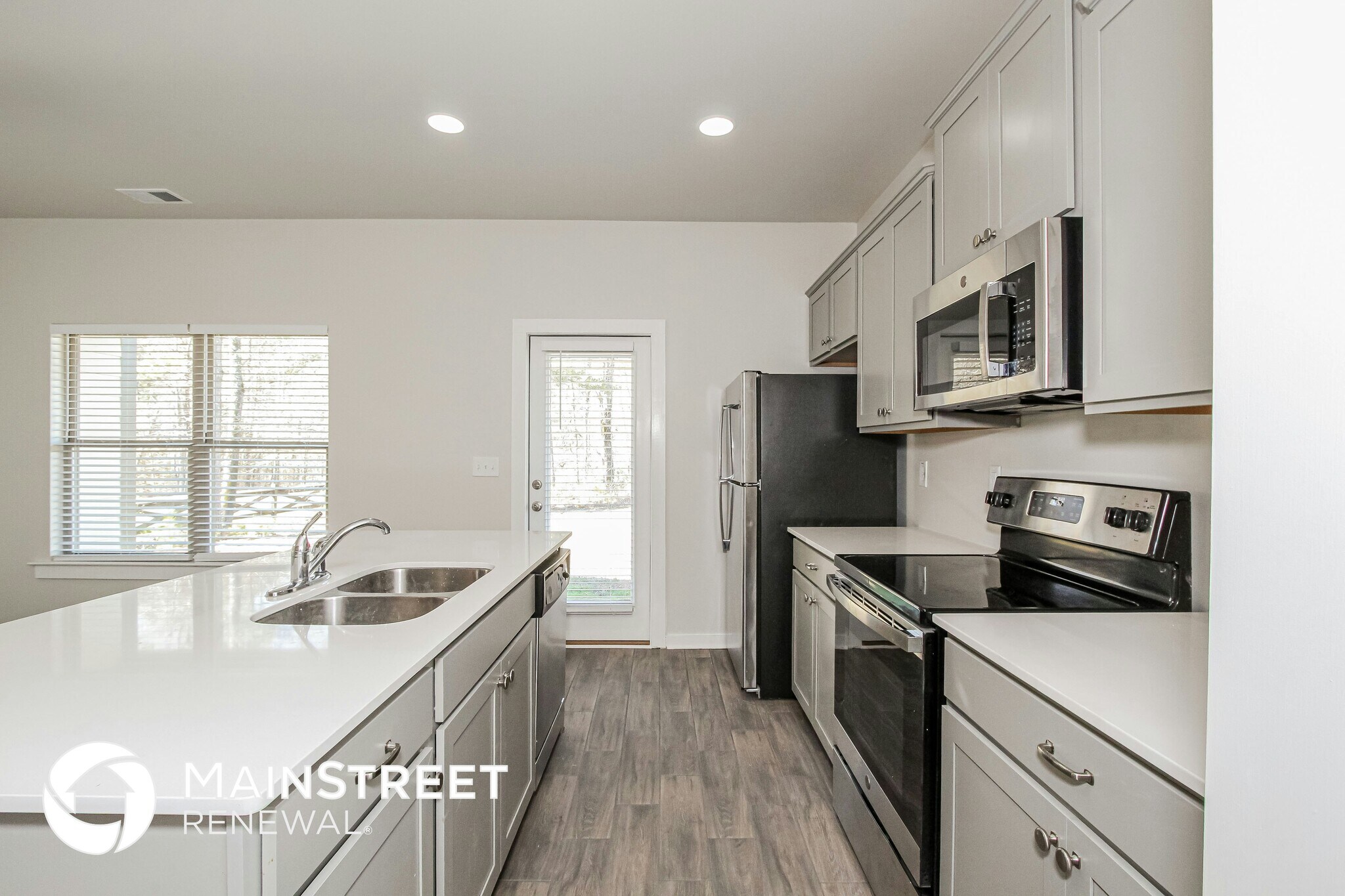 Building Photo - 55 Ridgeview Cir