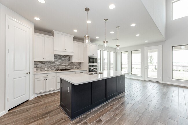 Building Photo - 677 Cape Capri Dr