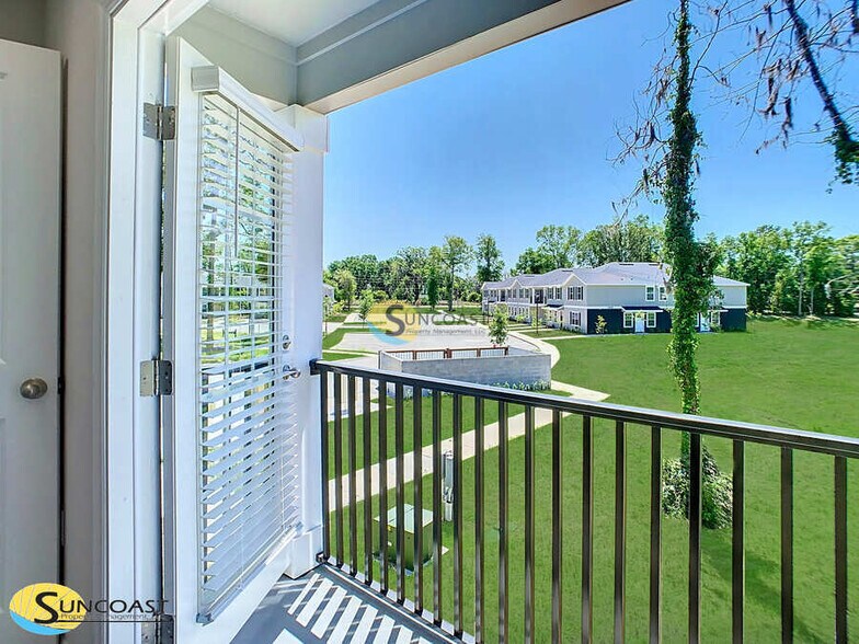 Building Photo - 3821 SW 43rd Ct