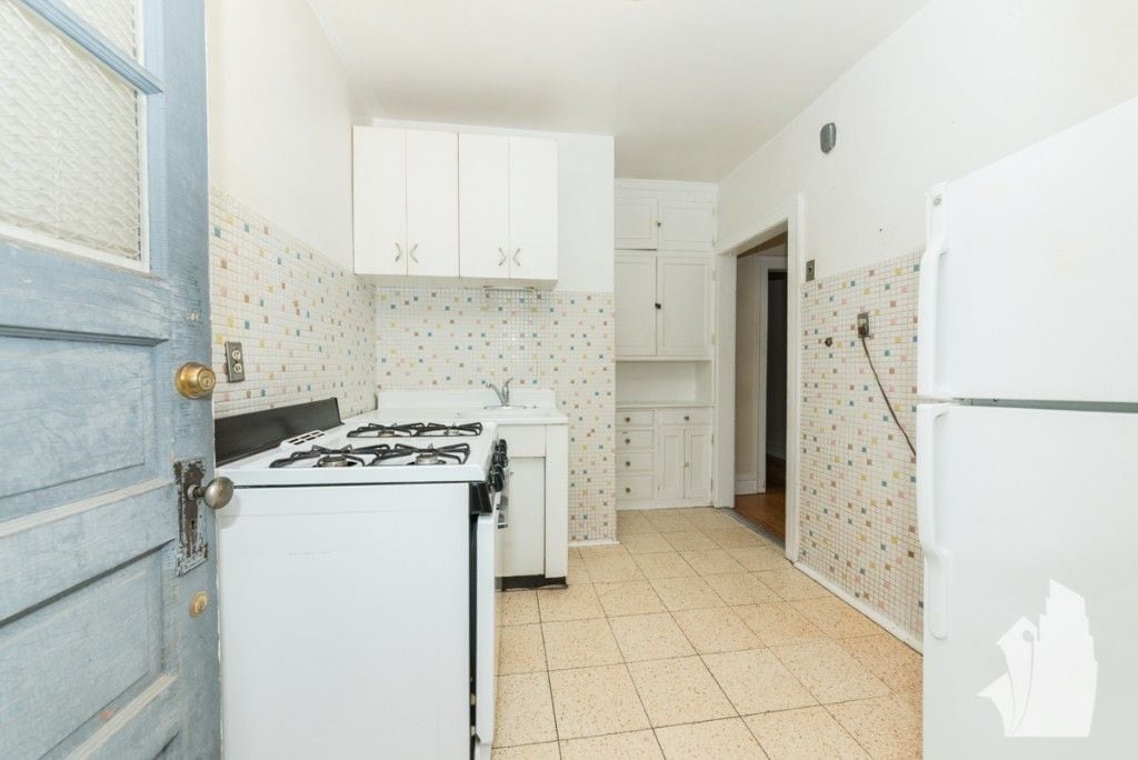 Building Photo - 3701 N Hoyne Ave