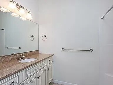 Building Photo - 1123 Royal Ct