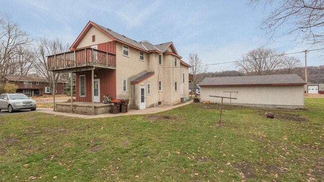 Building Photo - 680 6th St