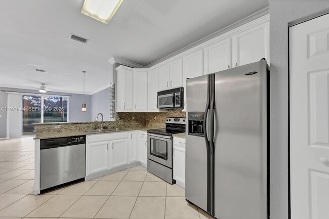 Building Photo - 2590 Cordoba Bend