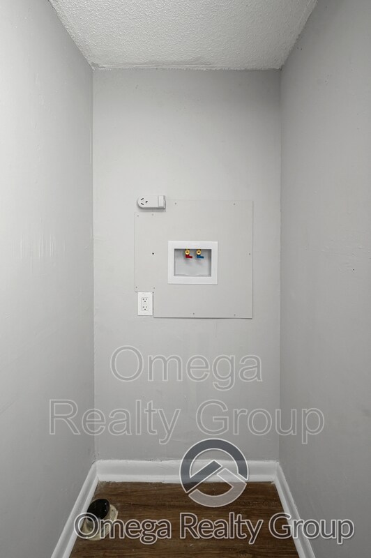 Building Photo - 1936 2nd St NE