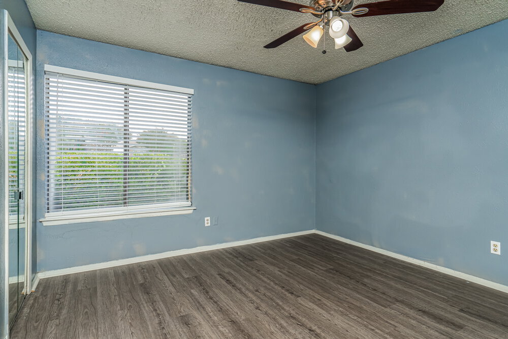 Building Photo - 2505 Crown Cir