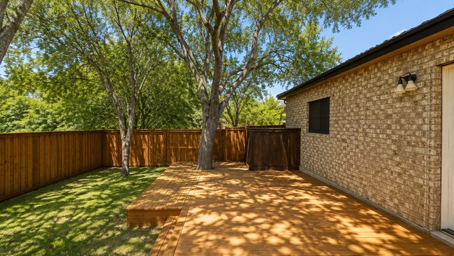 Building Photo - 7539 Tantara Ct