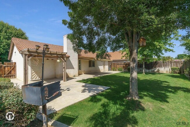 Building Photo - Adorable Riverlakes Home!