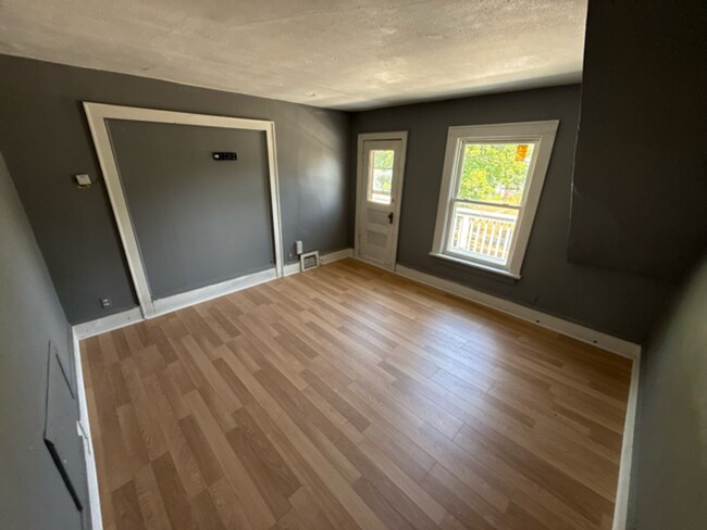 Building Photo - 3201 N 39th St