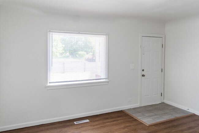 Building Photo - Single Family Home in Spokane Valley!!