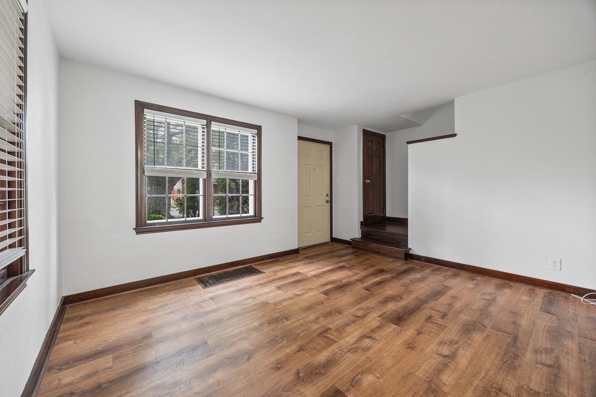 Building Photo - 28 Hillman St
