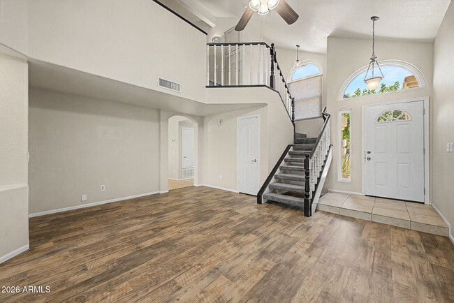 Building Photo - 842 W Sun Coast Dr