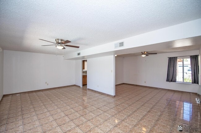 Building Photo - 2257 W 18th St