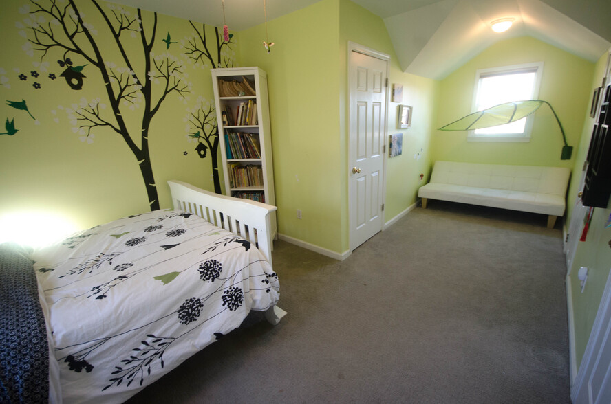 Third bedroom - 121 Brower Street