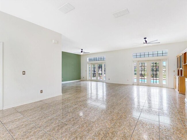 Building Photo - 3943 Ocita Dr