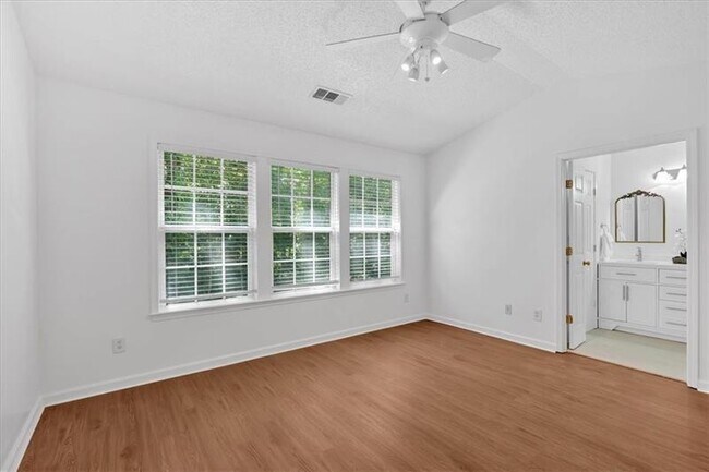 Building Photo - 13077 Region Trace