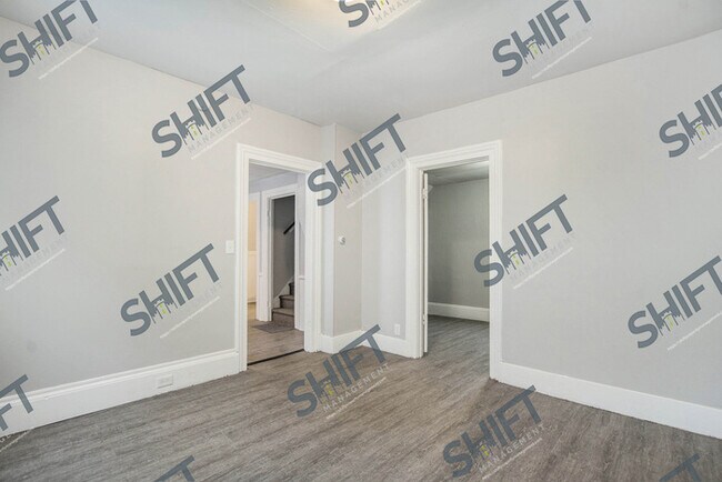 Building Photo - 214 Lexington #3: BEAUTIFUL updated three ...