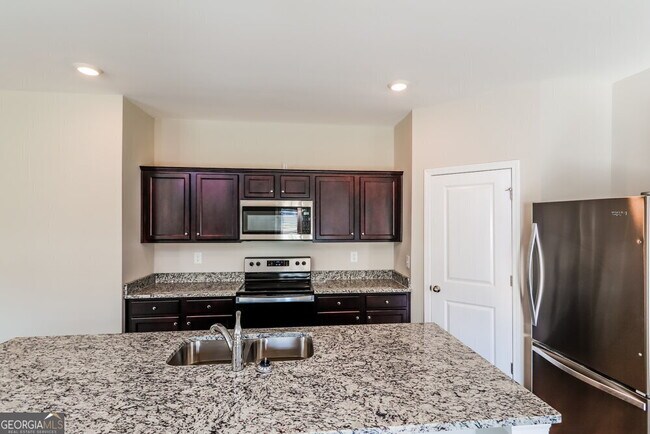 Building Photo - 3770 Newbury Pl Dr