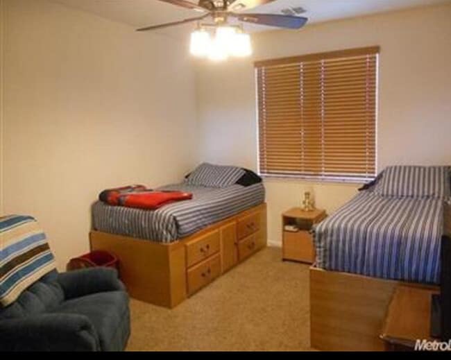 Building Photo - 1500 Winterbrook St