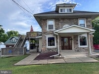 Building Photo - 228 N Centre Ave