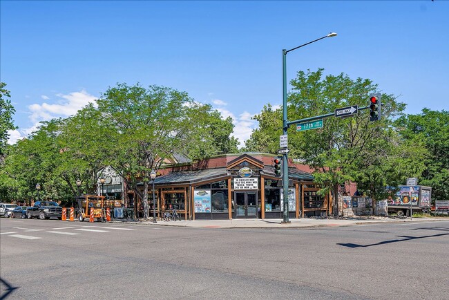 Building Photo - Uptown condo available immediately