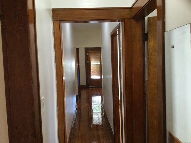 Primary Photo - 712 Bishop Ave