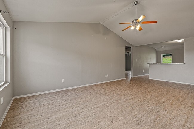 Building Photo - 2533 Judes Ct