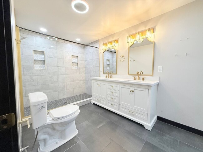 Building Photo - Beautifully Updated 2-Bedroom Home in Sandy!