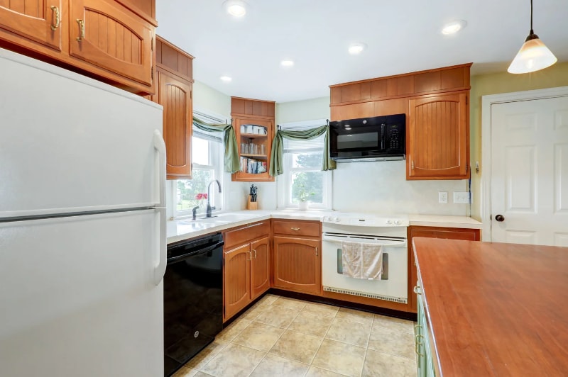 Building Photo - 306 Spring Glen Dr