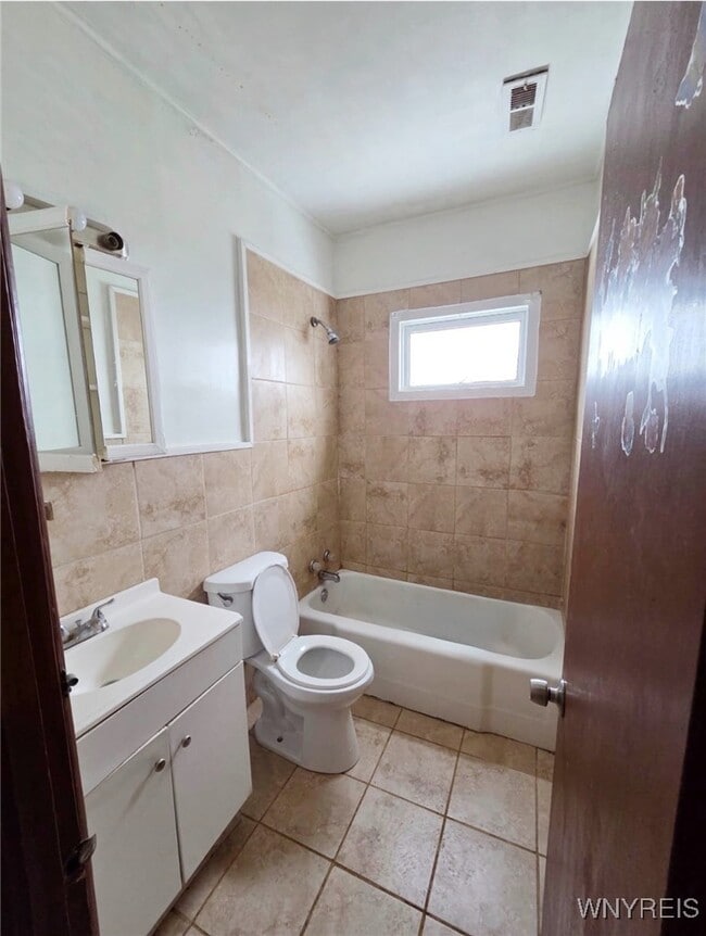 Building Photo - 64 Sweet Ave