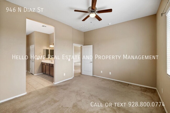 Building Photo - 946 N Diaz St