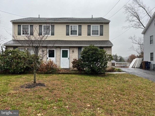 Primary Photo - 415 Ft Washington Ave