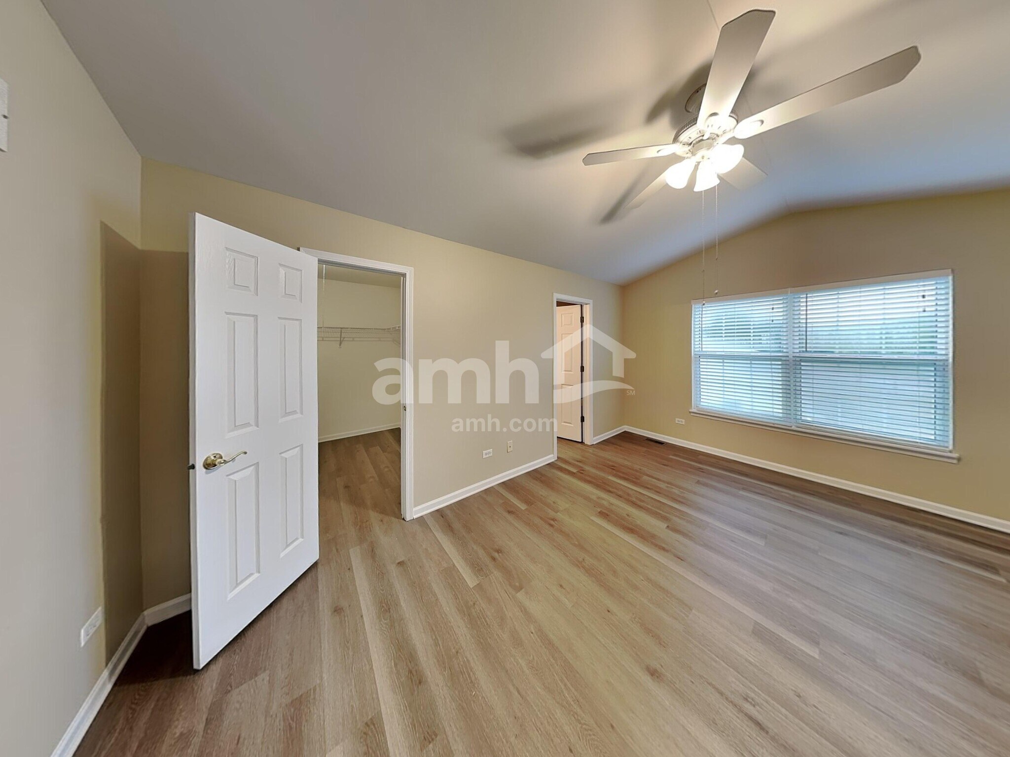 Building Photo - 1844 Courtwright Dr