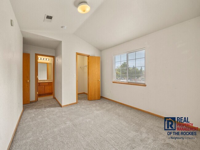 Building Photo - 2 Bed, 2 Bath Condo- Prime Location Near CSU & Old Town FOCO!