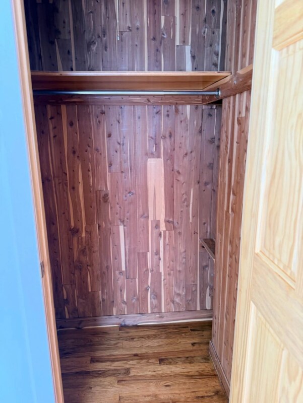 Building Photo - 1222 Kossuth Ave