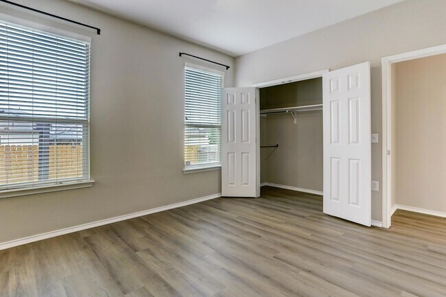 Building Photo - 11108 Helms Deep Dr