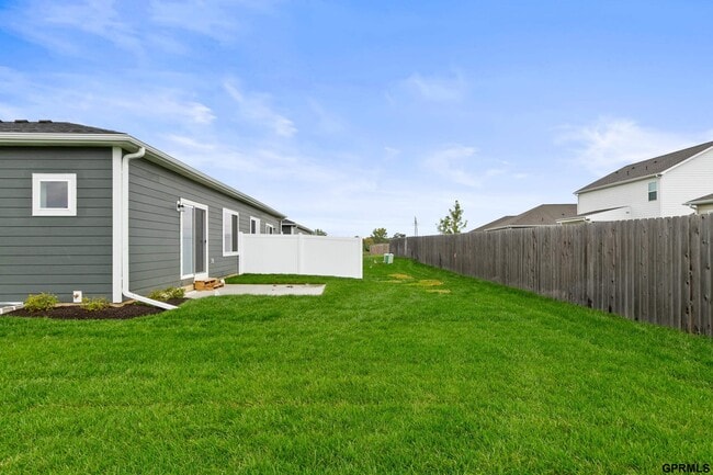 Building Photo - 12811 S 45th Ter