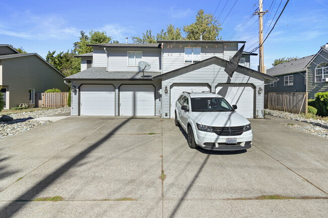 Double Garage with 2 Doors with openers - 12204 SE 7th St