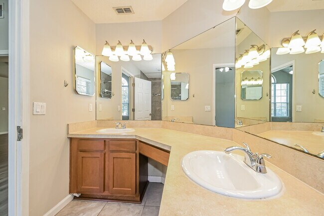 Building Photo - 1598 Rusty Rail Rd