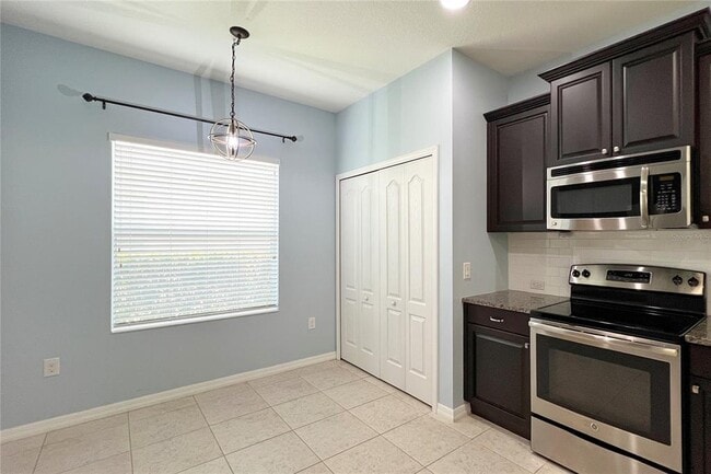Building Photo - 4639 Summerlake Cir